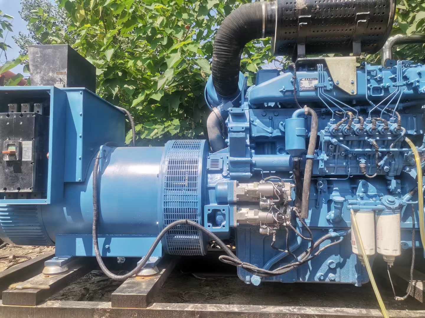华安详细说明降低 800kW 柴油发电机输出电流波动的方法