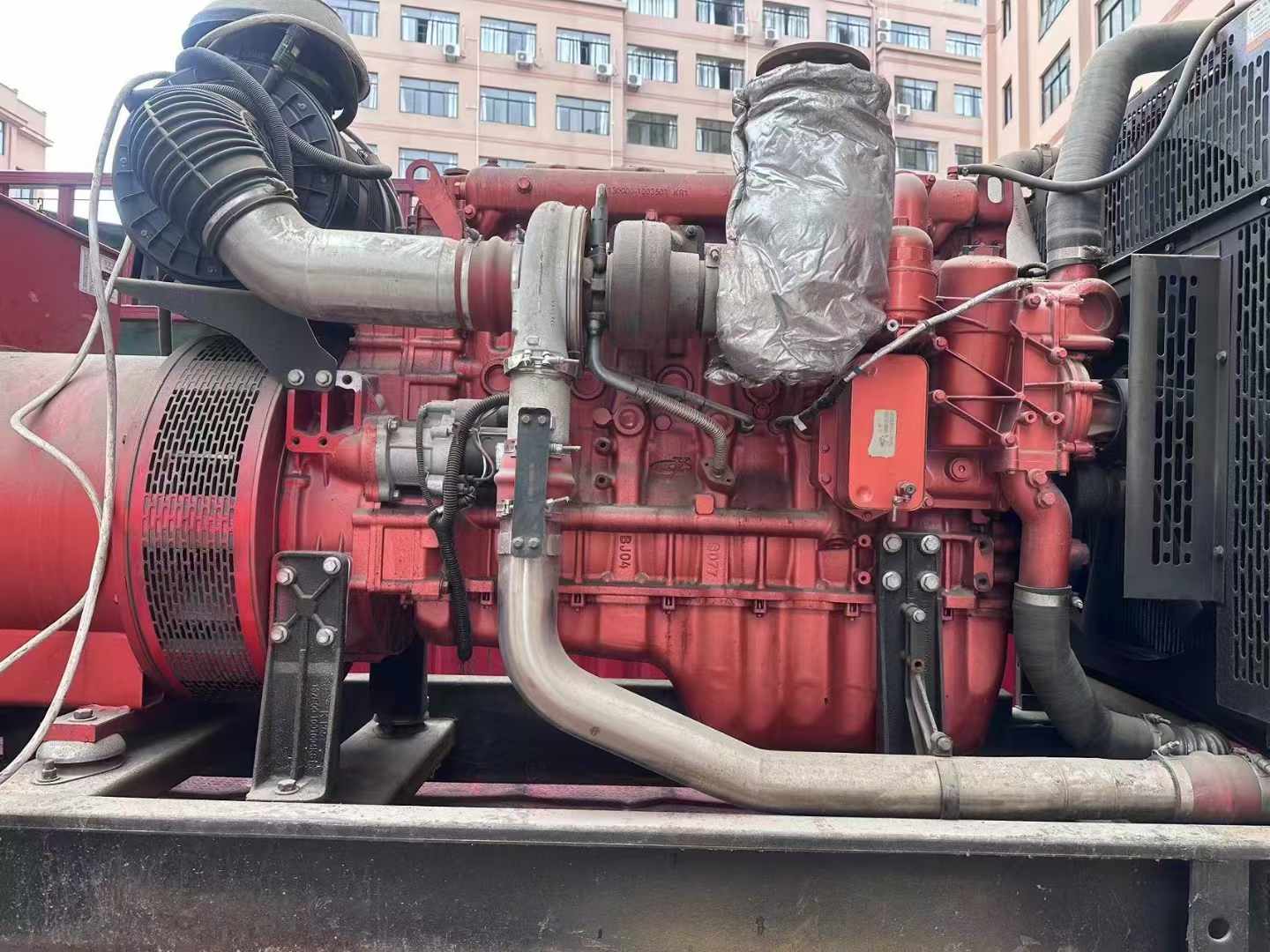 华安如何选择适合 600kW 柴油发电机组的过载保护器？